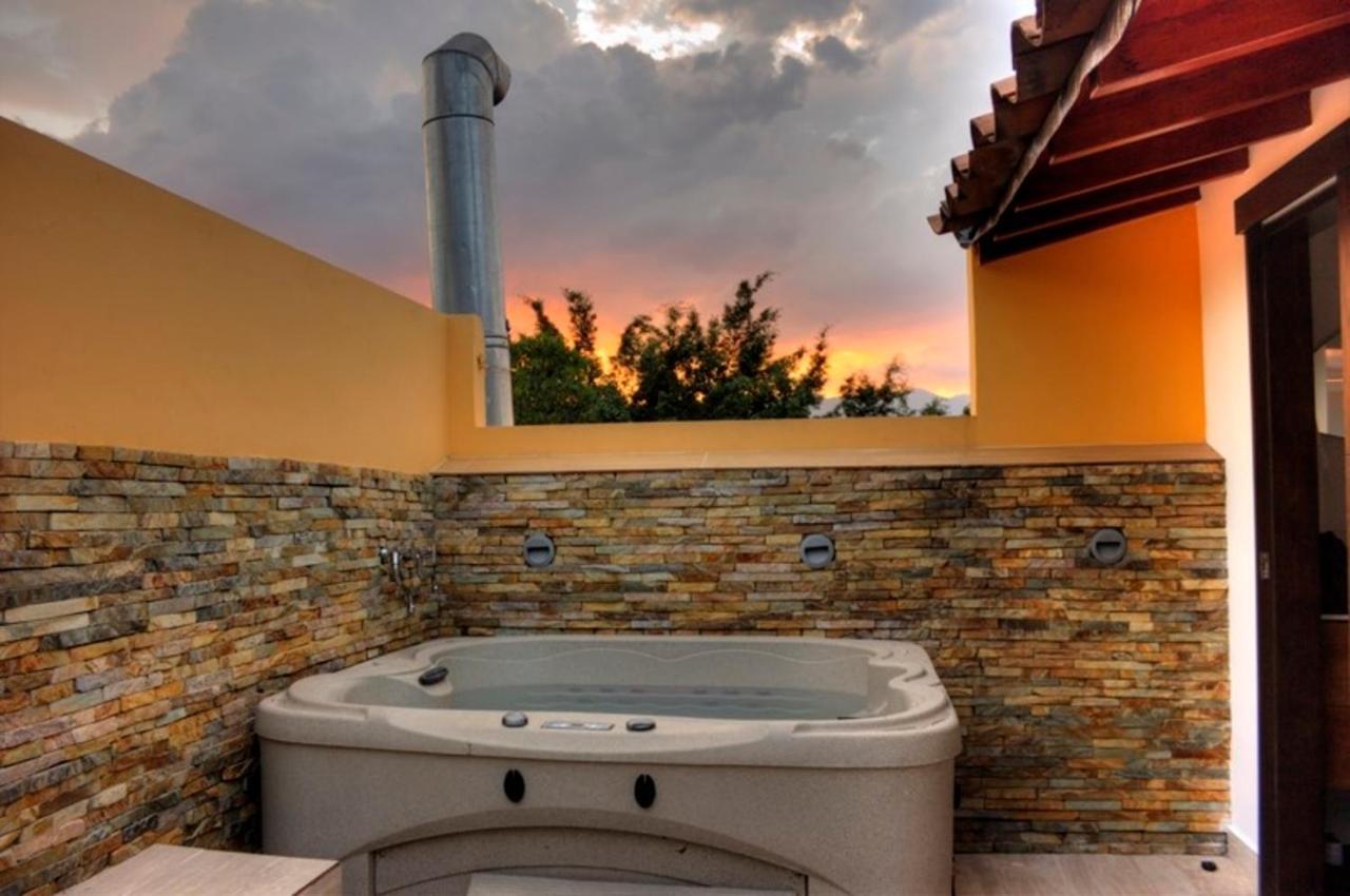Apartamento Lleras Ac Hot Tub Μεντεγίν Εξωτερικό φωτογραφία